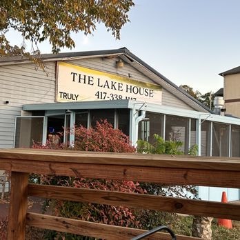 The Lake House restaurant exterior